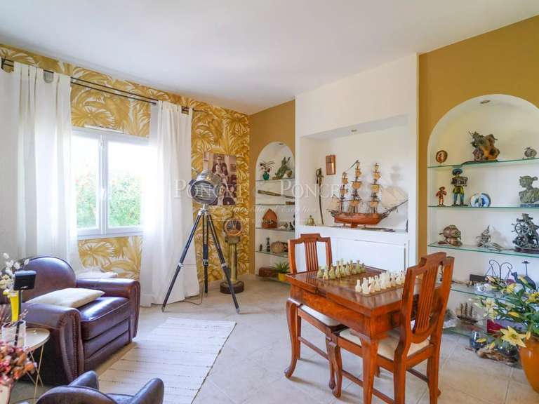 Maison Juvignac - 5 chambres - 469m²