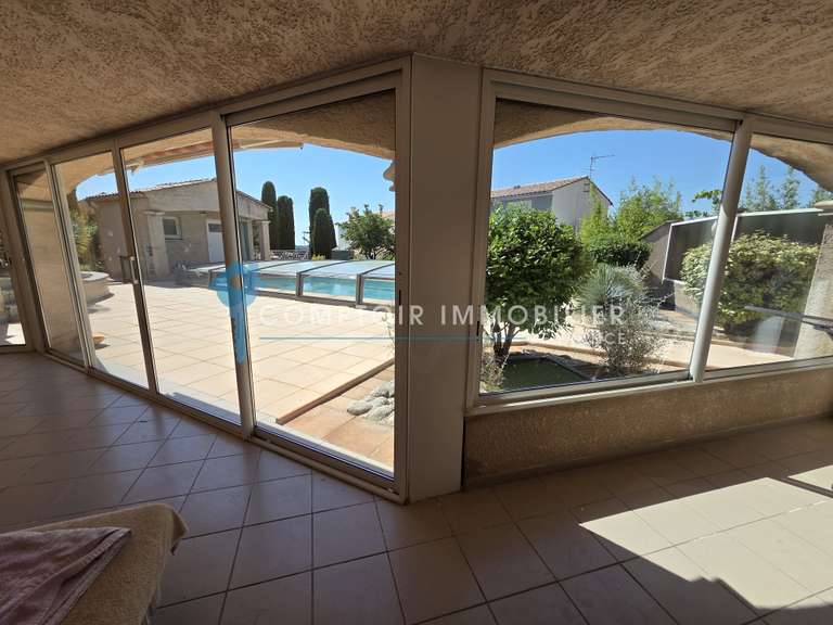 House Juvignac - 4 bedrooms - 147m²