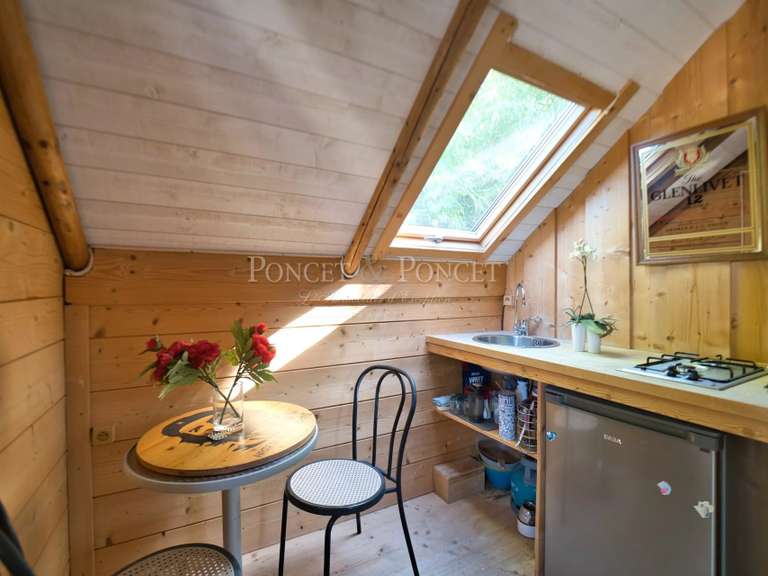 Maison Juvignac - 4 chambres - 318m²