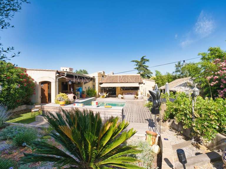 Maison Juvignac - 4 chambres - 318m²