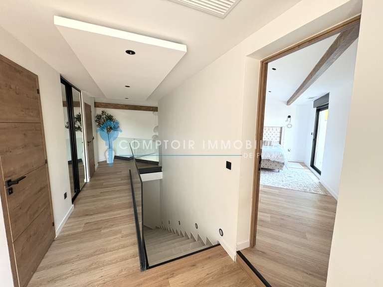 Maison Juvignac - 3 chambres - 127m²