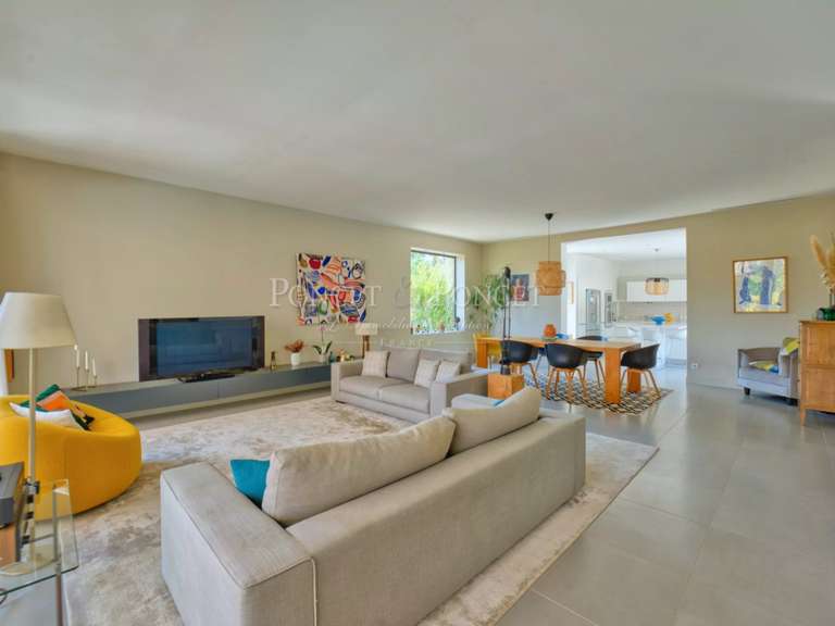 Maison Juvignac - 4 chambres - 200m²