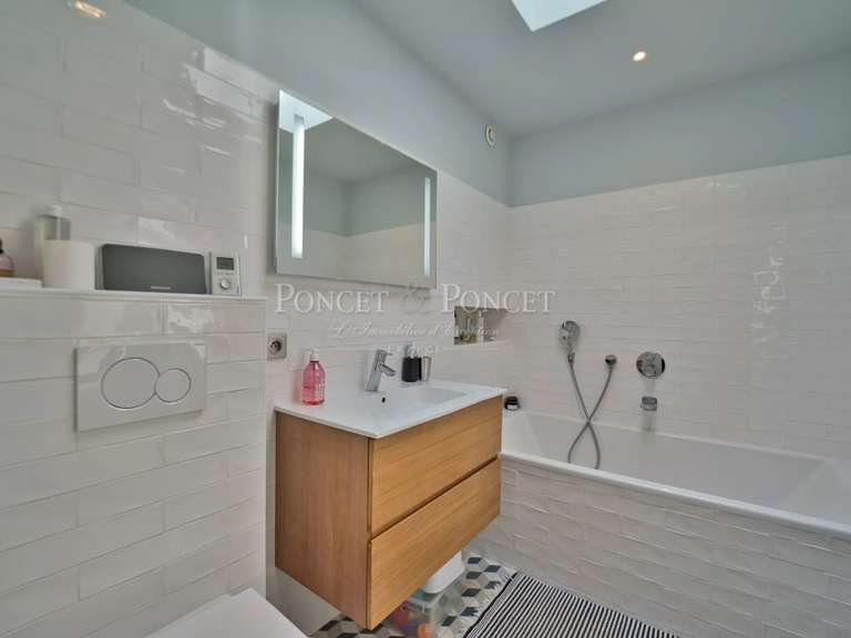 Maison Juvignac - 4 chambres - 200m²