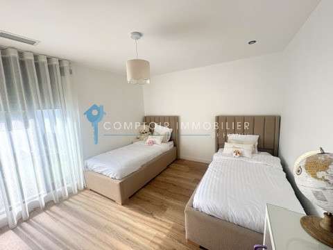 Maison Juvignac - 3 chambres - 127m²