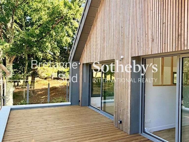 Maison Kervignac - 3 chambres - 139m²