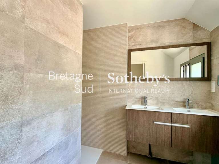 Maison Kervignac - 3 chambres - 139m²