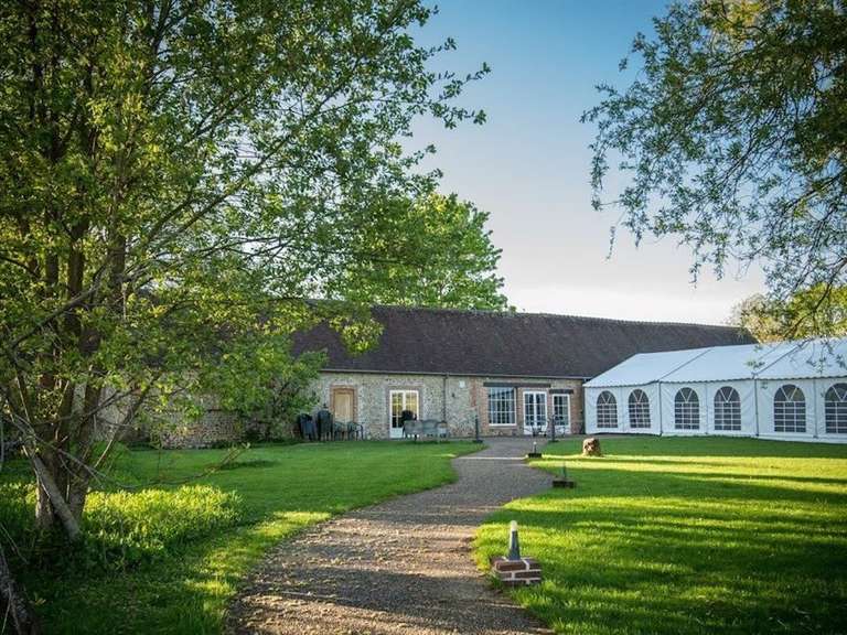 Château L'Aigle - 16 chambres - 650m²