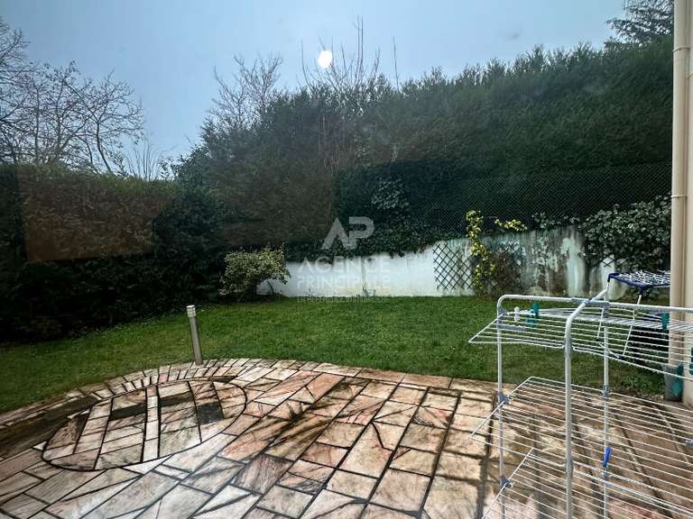 Maison L'Étang-la-Ville - 5 chambres - 166m²