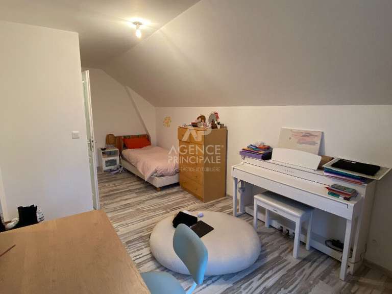 Maison L'Étang-la-Ville - 5 chambres - 166m²