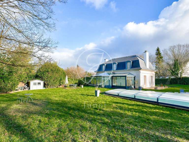 Maison L'Étang-la-Ville - 4 chambres - 331m²