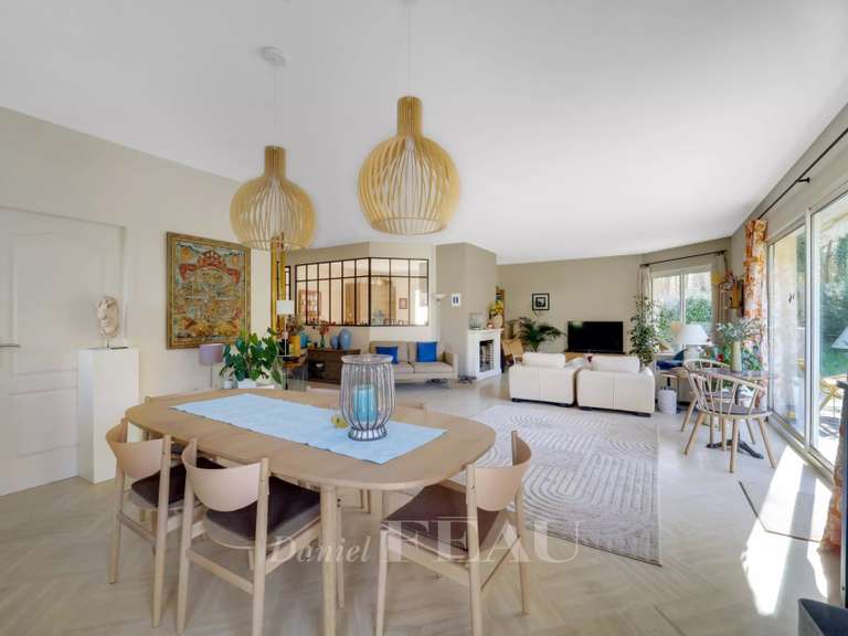 Maison L'Étang-la-Ville - 4 chambres - 216m²