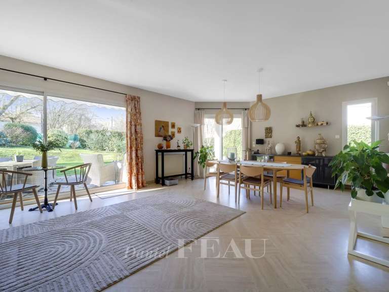 Maison L'Étang-la-Ville - 4 chambres - 216m²