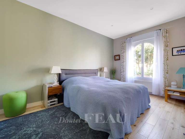 Maison L'Étang-la-Ville - 4 chambres - 216m²