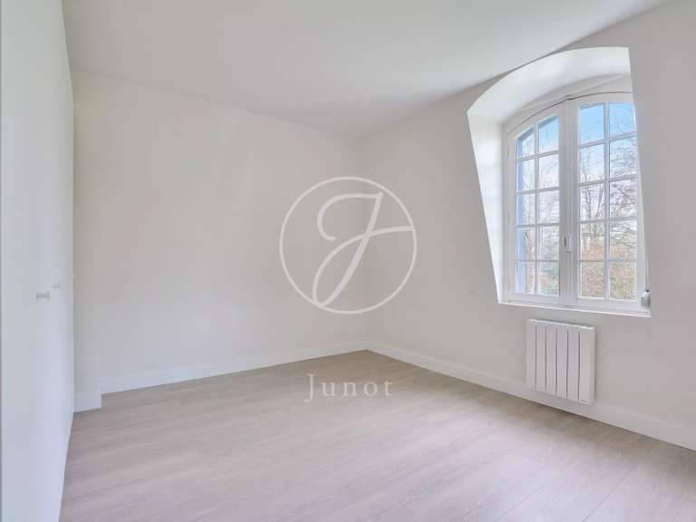 Maison L'Étang-la-Ville - 4 chambres - 331m²