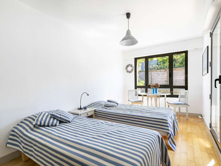 Maison L'Étang-la-Ville - 5 chambres - 230m²