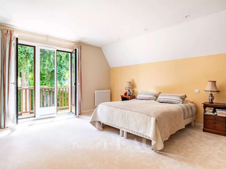 Maison L'Étang-la-Ville - 5 chambres - 380m²