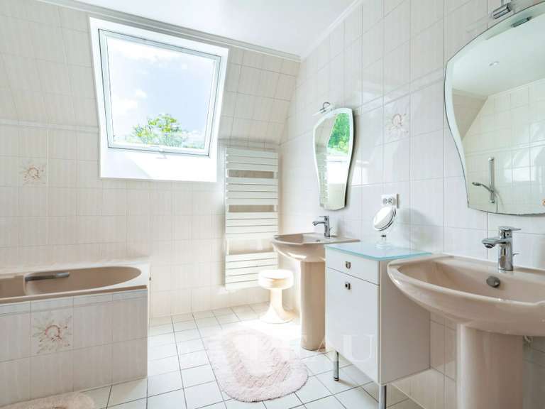 Maison L'Étang-la-Ville - 5 chambres - 380m²