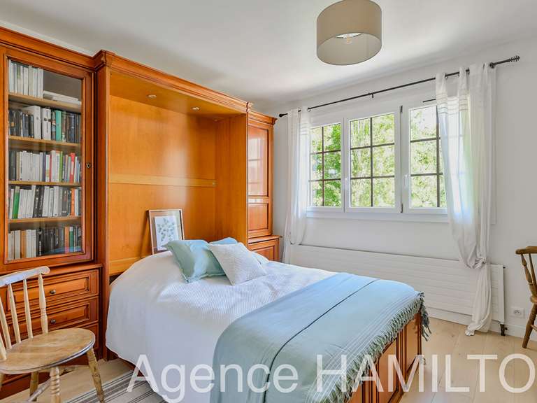 Maison L'Étang-la-Ville - 6 chambres - 250m²