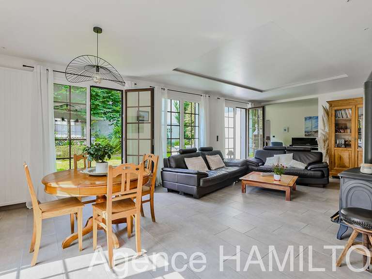 Maison L'Étang-la-Ville - 6 chambres - 250m²