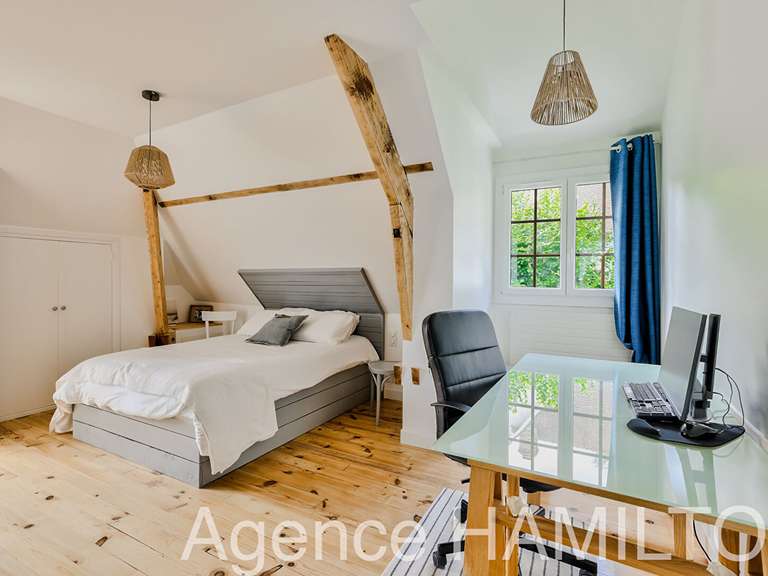 Maison L'Étang-la-Ville - 6 chambres - 250m²