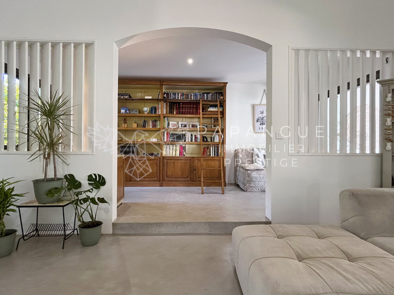 Villa L'etang-sale-les-bains - 3 chambres - 250m²