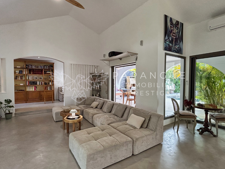 Villa L'etang-sale-les-bains - 3 chambres - 250m²