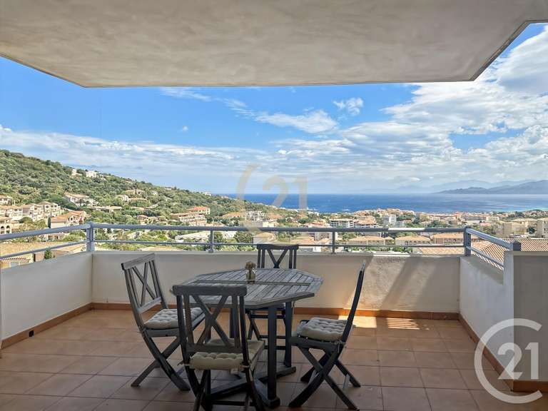 Appartement L'Île-Rousse - 2 chambres - 77m²