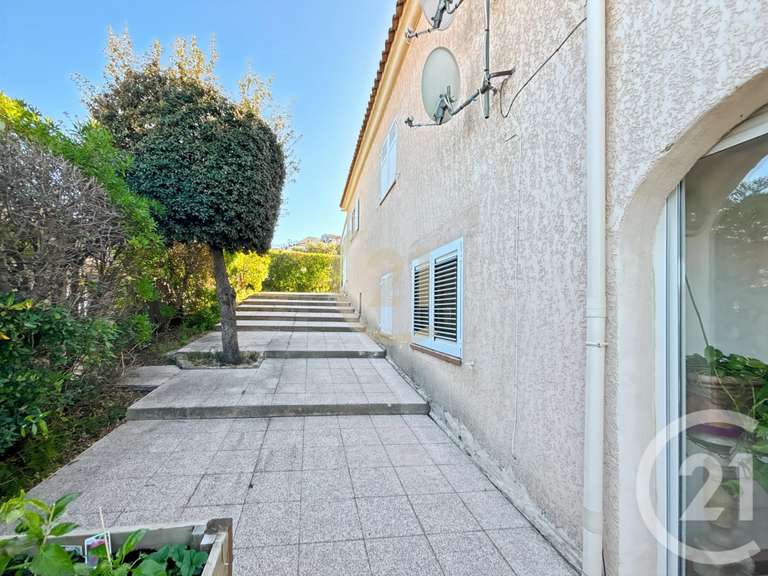 Maison L'Île-Rousse - 6 chambres - 216m²