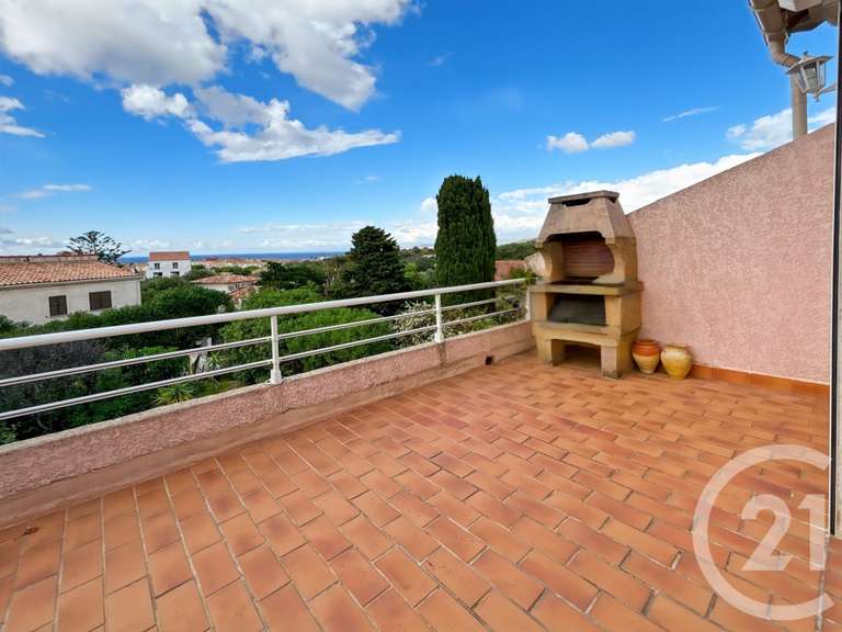 Maison L'Île-Rousse - 6 chambres - 216m²