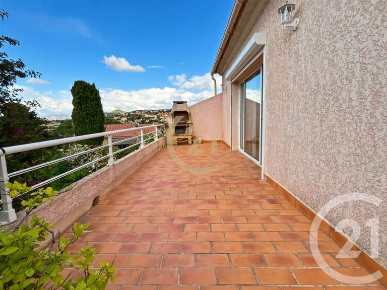 Maison L'Île-Rousse - 6 chambres - 216m²