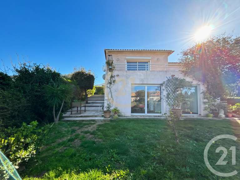 Maison L'Île-Rousse - 6 chambres - 216m²