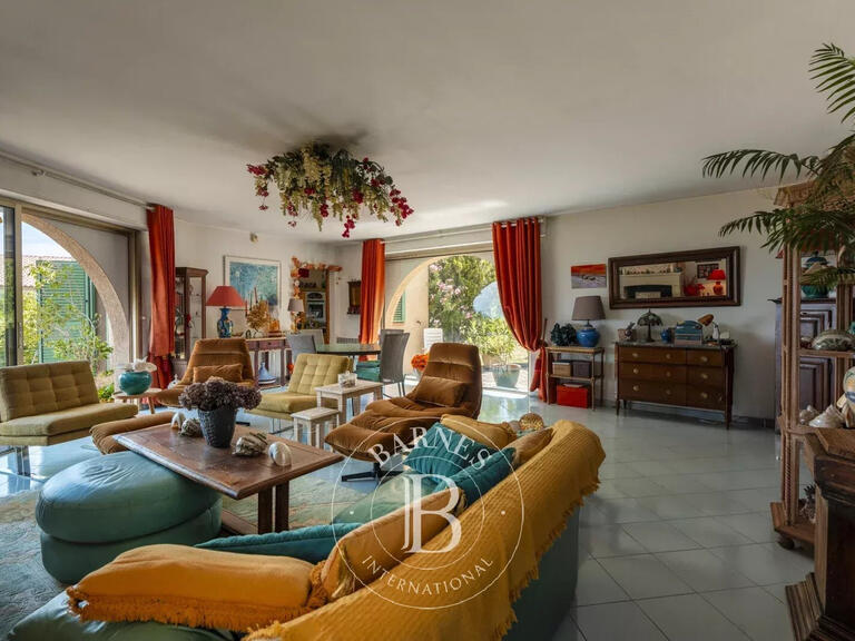 Maison L'Île-Rousse - 3 chambres - 157m²