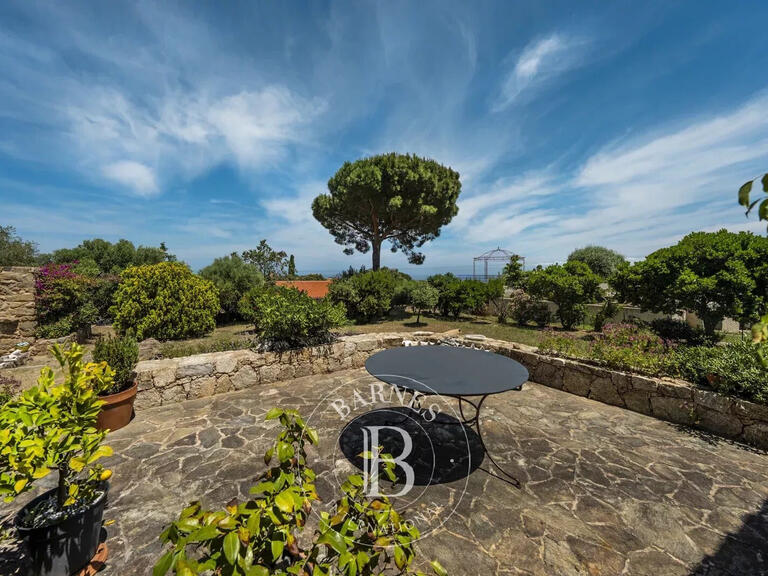 Maison L'Île-Rousse - 3 chambres - 157m²