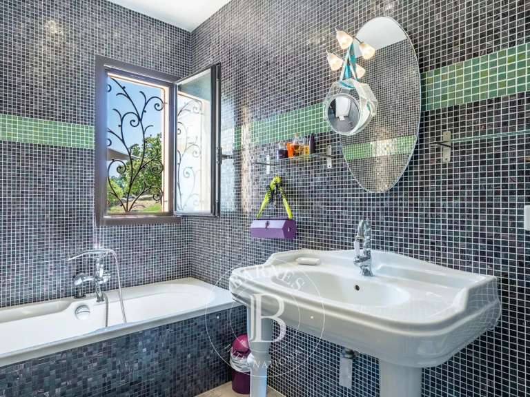 Maison L'Île-Rousse - 5 chambres - 171m²