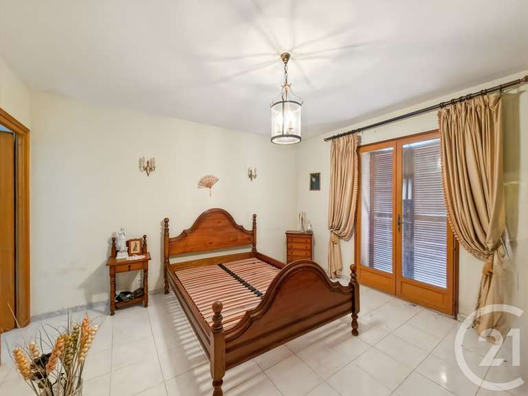 Maison L'Île-Rousse - 3 chambres - 151m²