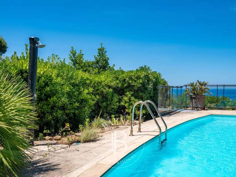 Villa L'Île-Rousse - 6 chambres - 247m²