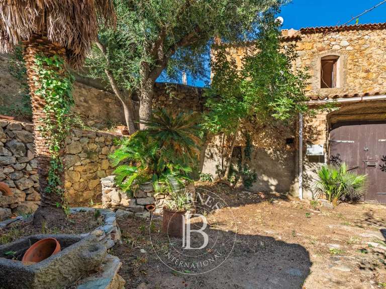 Villa L'Île-Rousse - 450m²