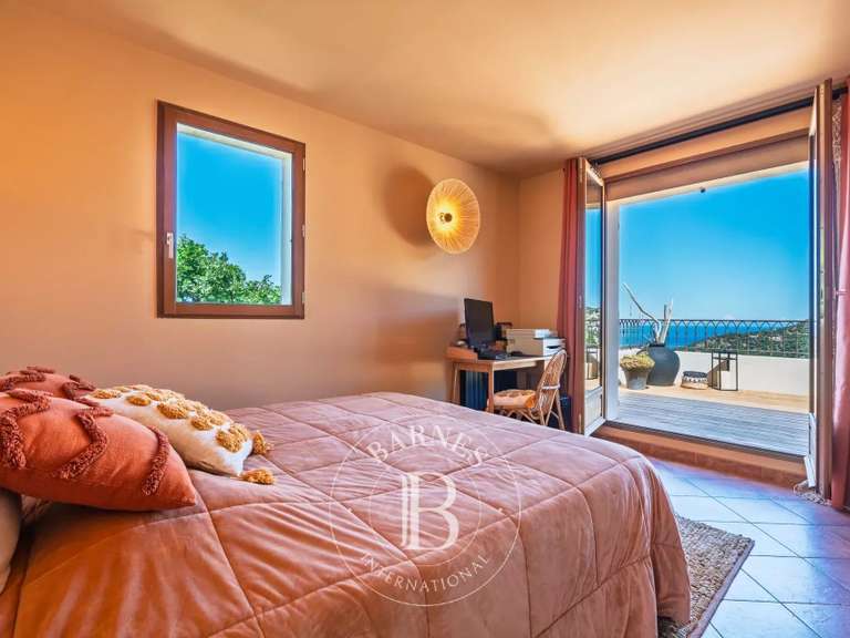 Villa L'Île-Rousse - 5 chambres - 300m²