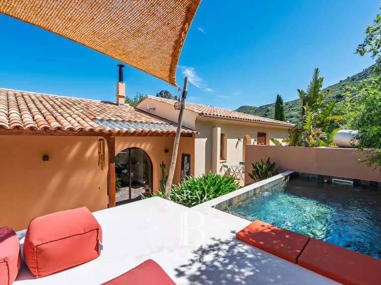 Villa L'Île-Rousse - 5 chambres - 300m²