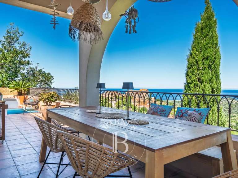 Villa L'Île-Rousse - 5 chambres - 300m²