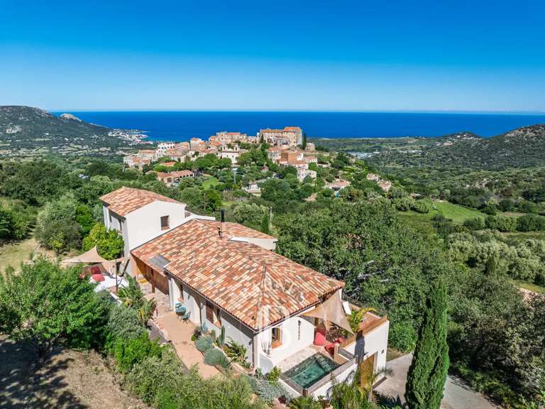 Villa L'Île-Rousse - 5 chambres - 300m²