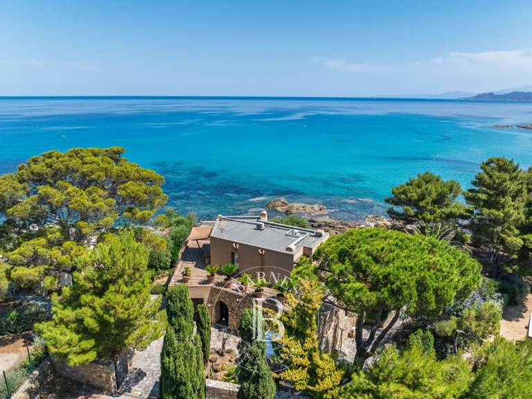 Villa with Sea view L'Île-Rousse - 4 bedrooms - 194m²