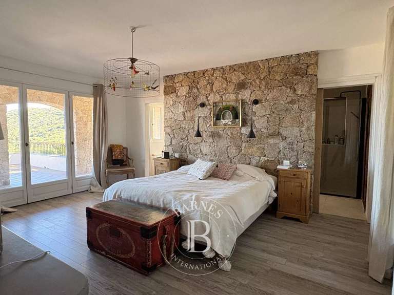 Villa L'Île-Rousse - 5 chambres - 242m²