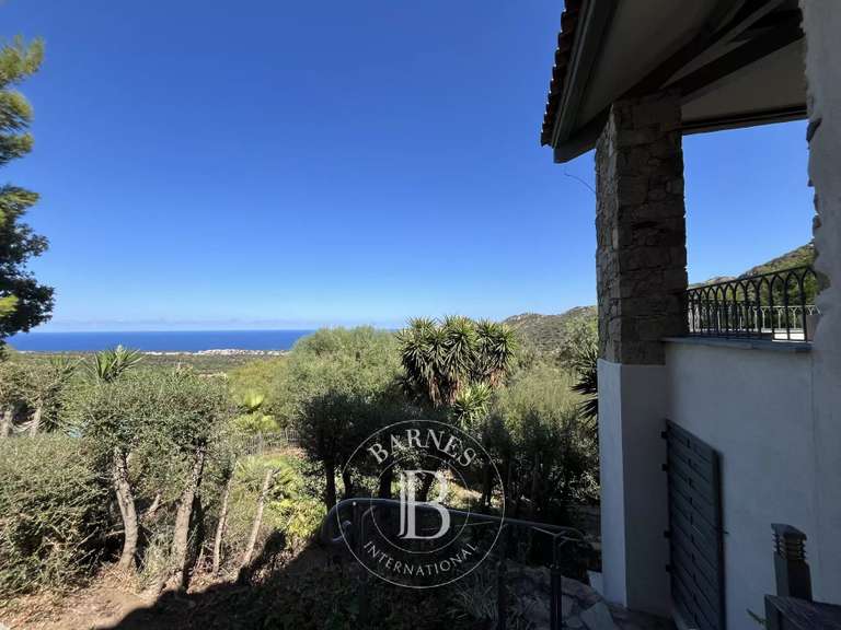 Villa L'Île-Rousse - 5 chambres - 242m²