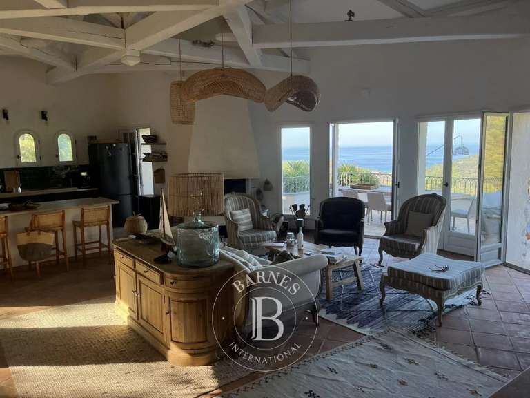 Villa L'Île-Rousse - 5 chambres - 242m²