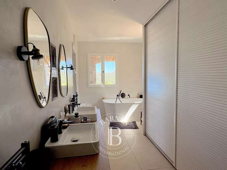 Villa L'Île-Rousse - 5 chambres - 242m²