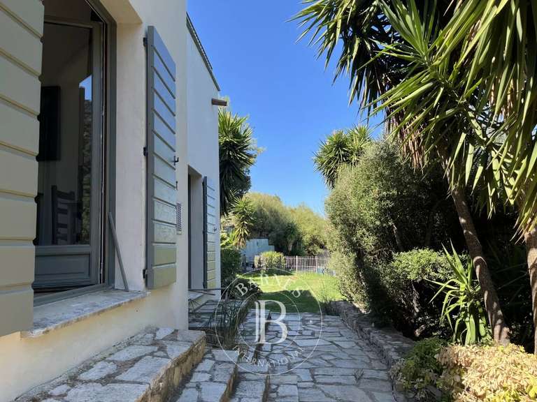 Villa L'Île-Rousse - 5 chambres - 242m²