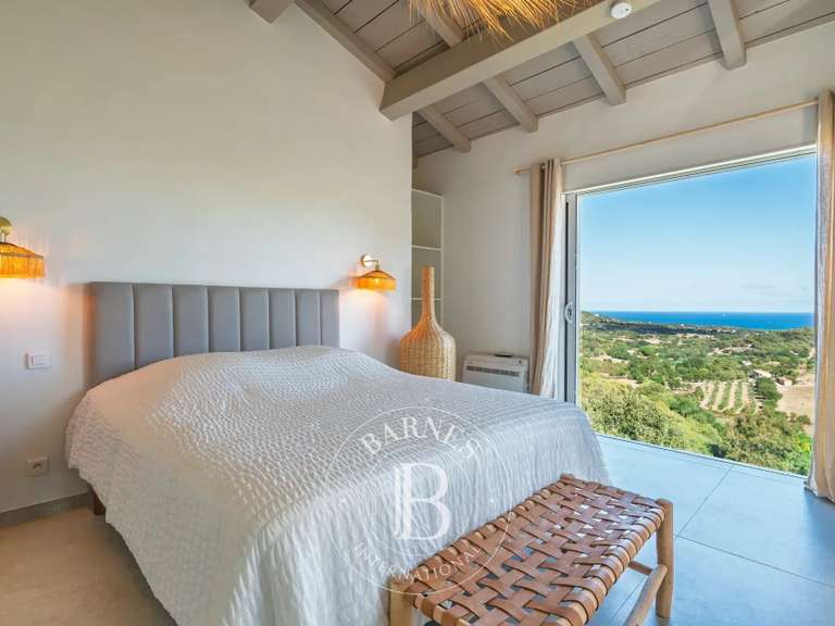 Villa L'Île-Rousse - 3 chambres - 180m²