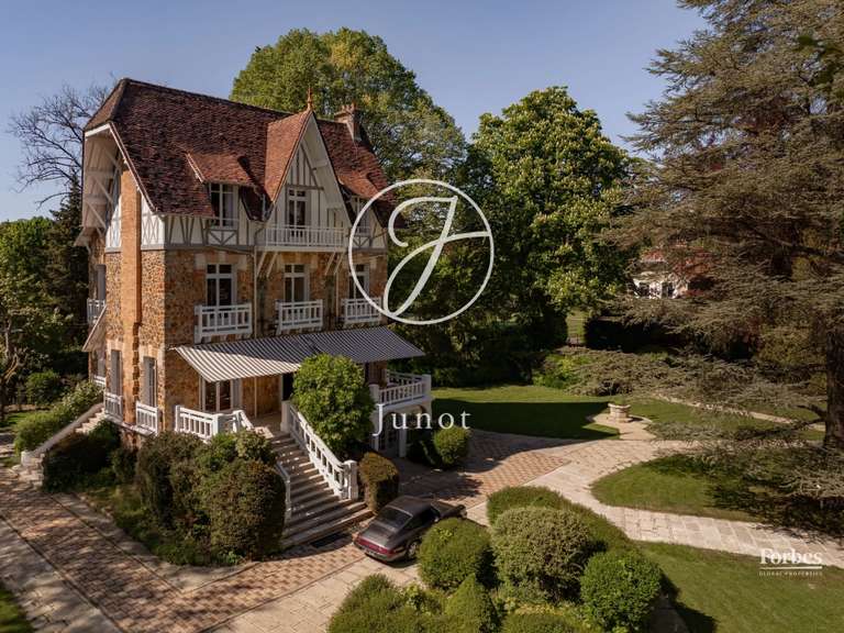 Villa L'Isle-Adam - 12 chambres - 439m²