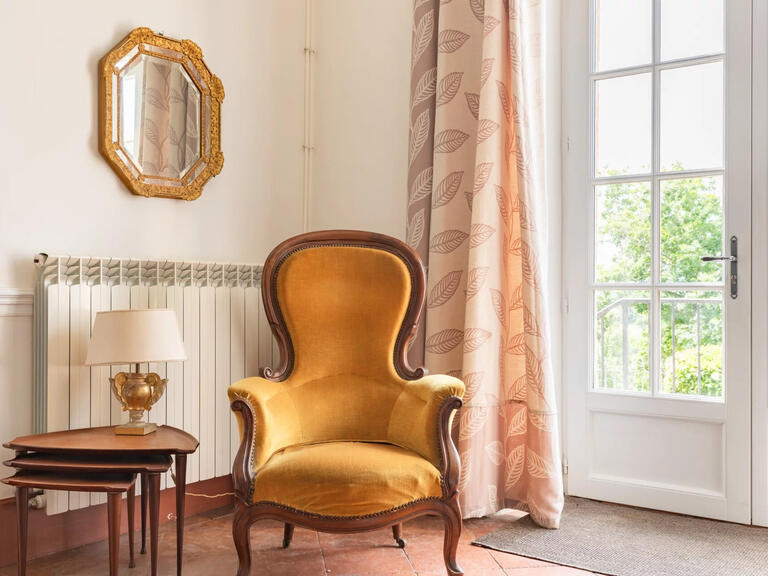 Maison L'Isle-Jourdain - 4 chambres - 241m²